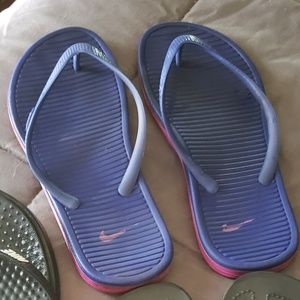 Nike flip flops